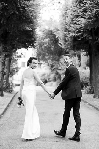 Photo en noir et blanc de maries - Photographe mariage Nantes te Pays de la Loire Elena Usacheva