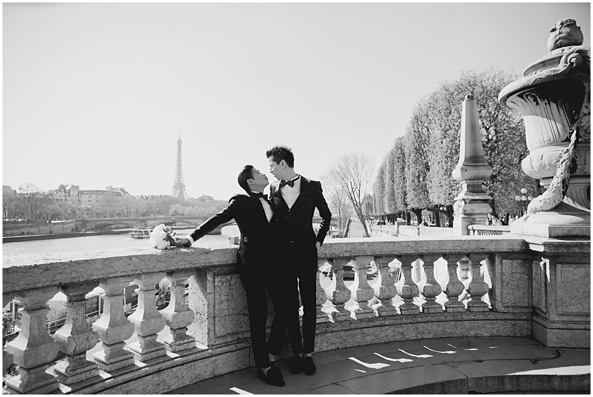 Gay and lgbt wedding photographer in Paris - Pont Alexandre 3 