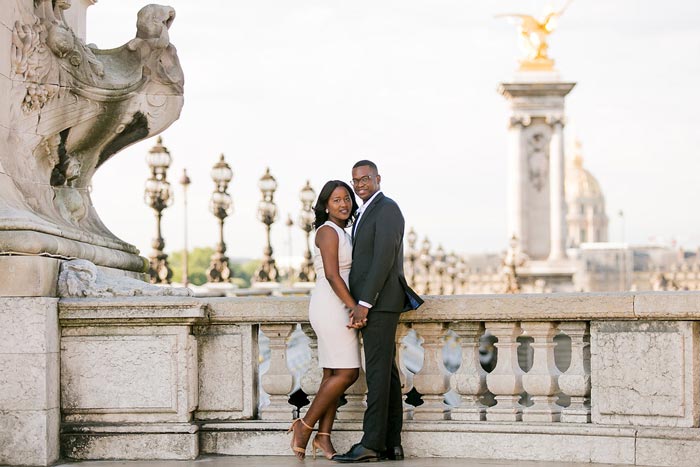 Sunrise photo session in Paris for couple  